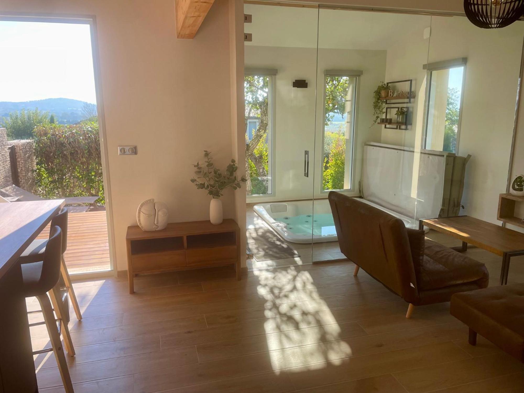 Logement Avec Jacuzzi Joucas Esterno foto