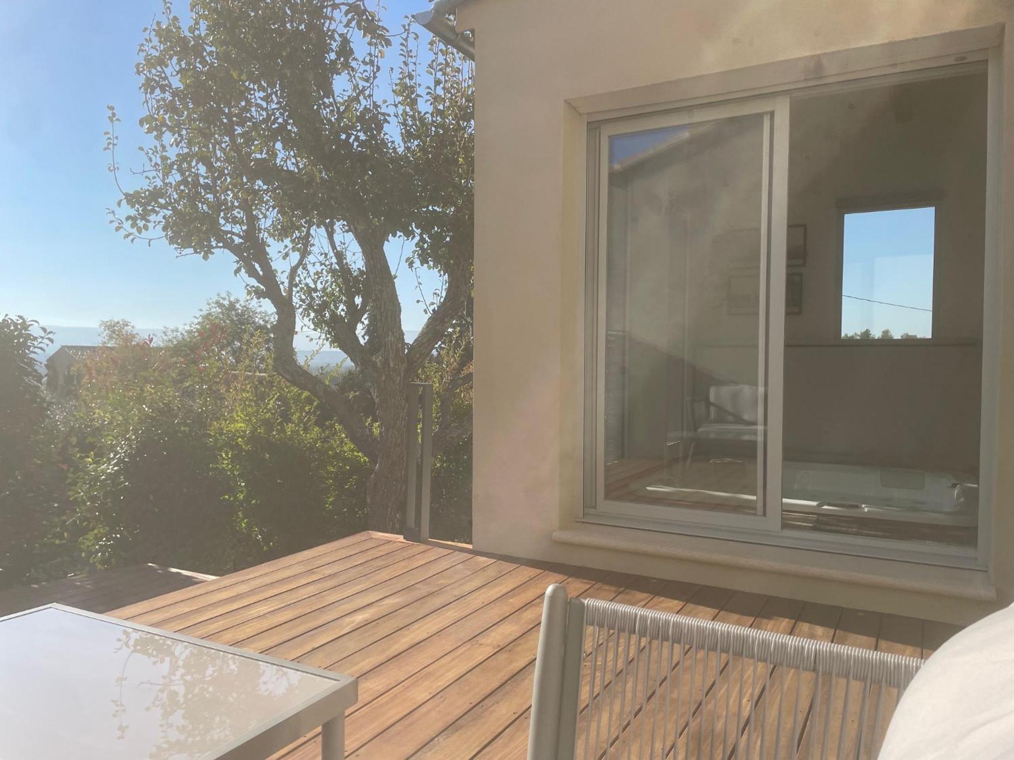 Logement Avec Jacuzzi Joucas Esterno foto
